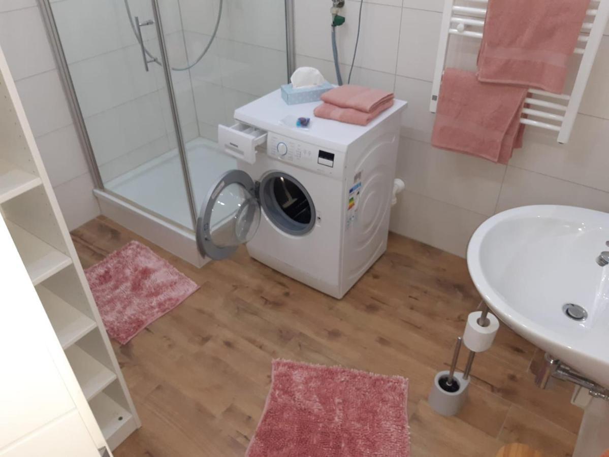 Luxurioese Wohnung Mit Eigenem Garten Augsburg Bagian luar foto