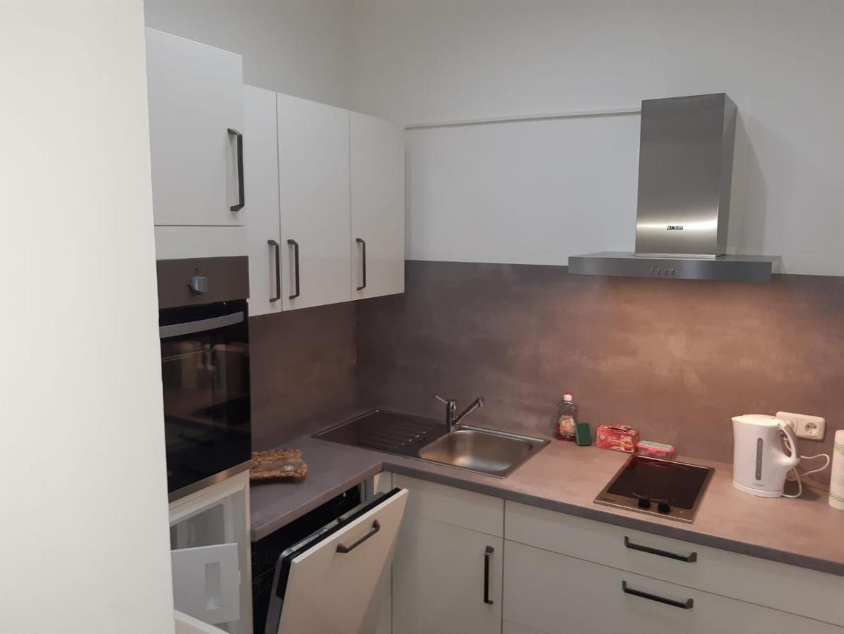 Luxurioese Wohnung Mit Eigenem Garten Augsburg Bagian luar foto