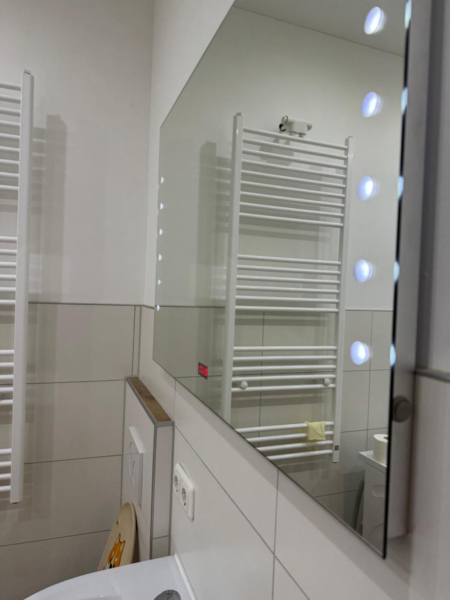 Luxurioese Wohnung Mit Eigenem Garten Augsburg Bagian luar foto